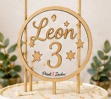 Personalisierter Cake Topper aus Holz